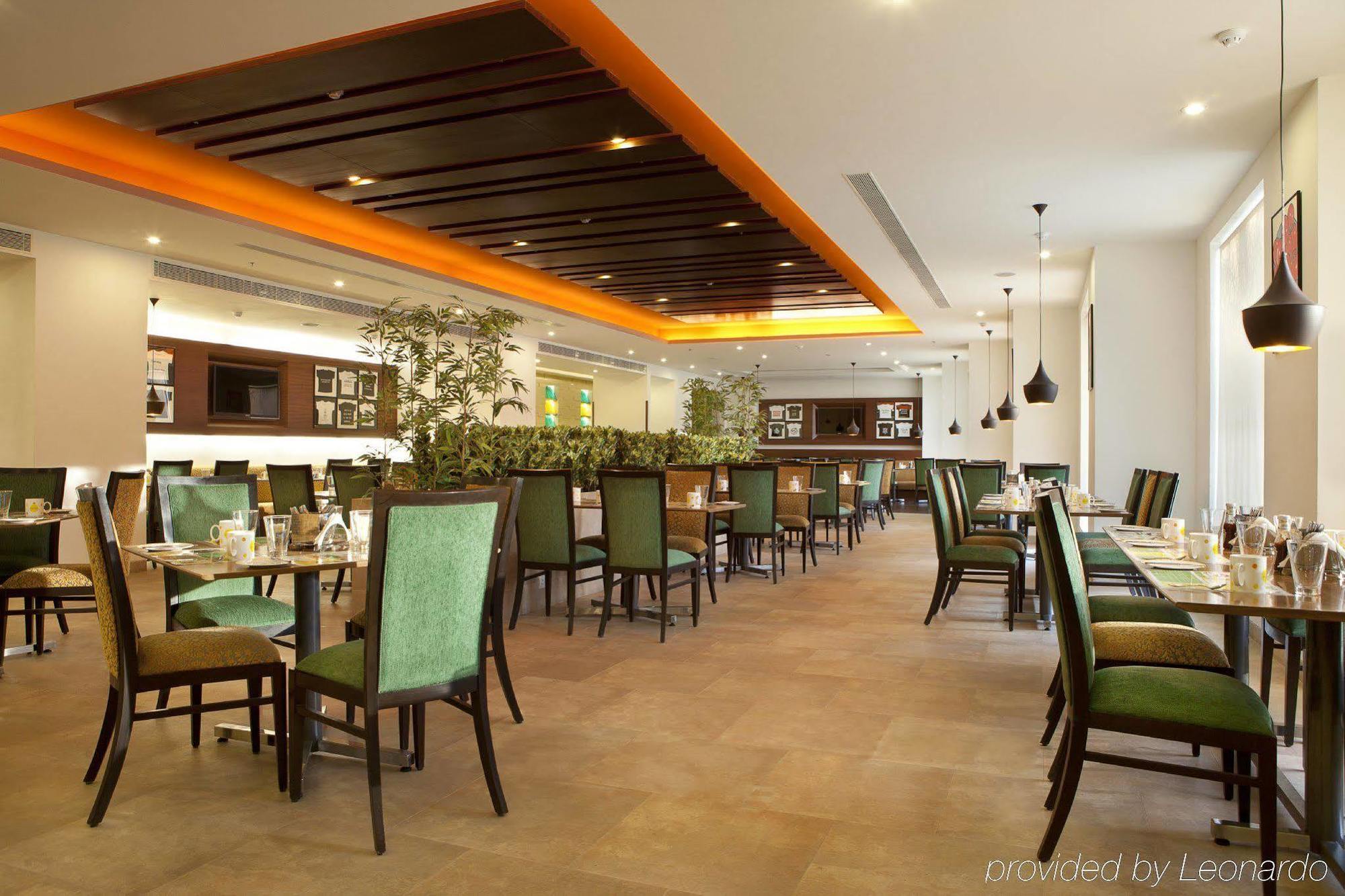 Lemon Tree Premier Hitec City Хайдарабад Ресторан фото