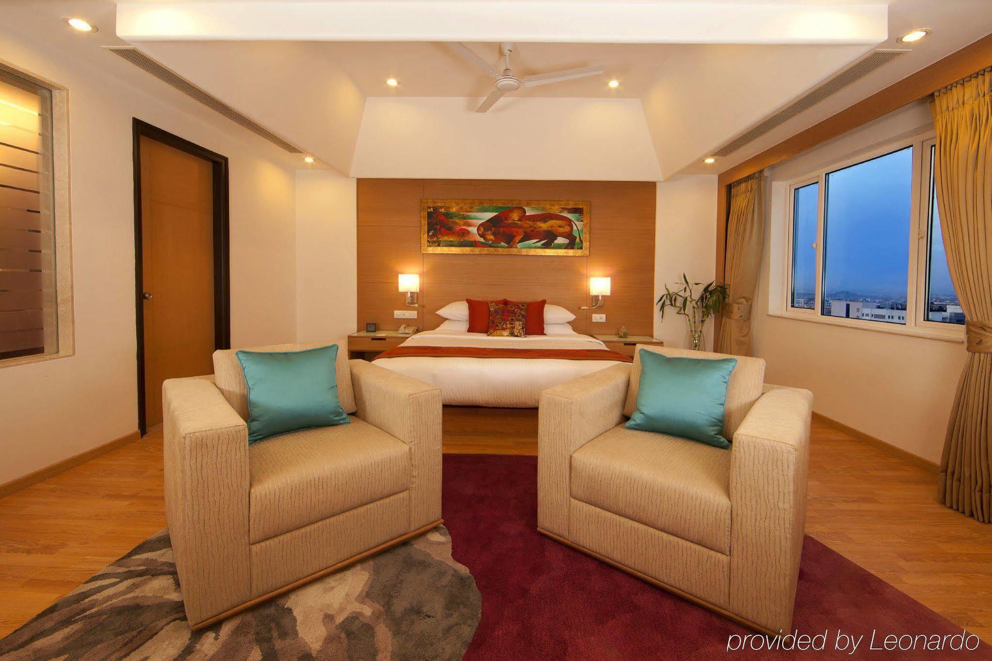 Lemon Tree Premier Hitec City Хайдарабад Номер фото